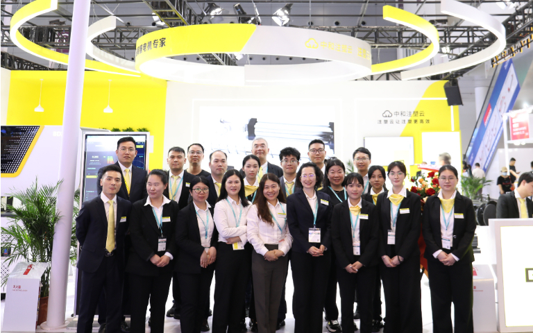 CHINAPLAS 2025完美收官！博捷展位見證直驅科技風暴！